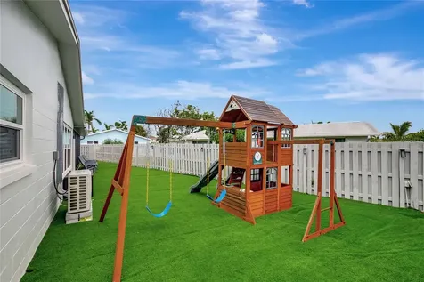 242 176th Avenue E Redington Shores FL 33708