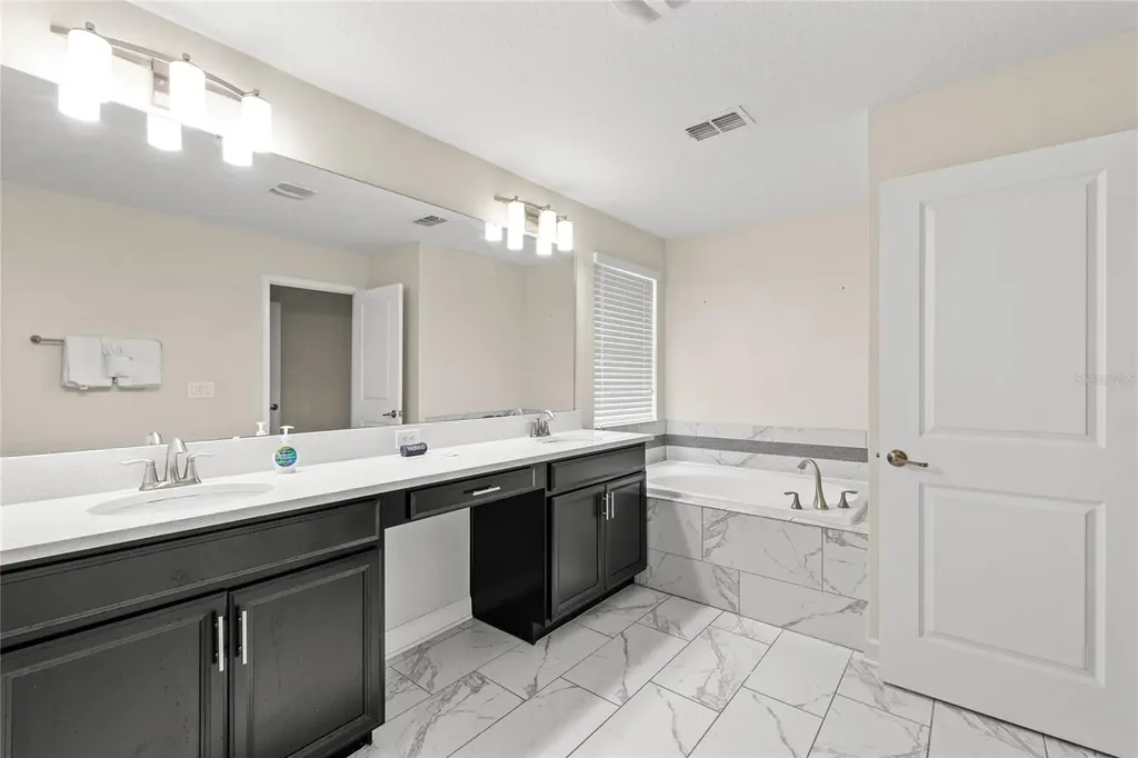 1568 Flange Drive Davenport FL 33896