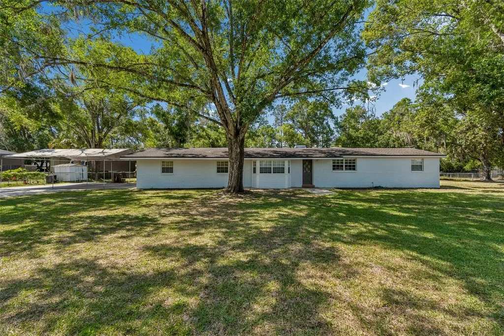 608 Krazy Lane Lutz FL 33548