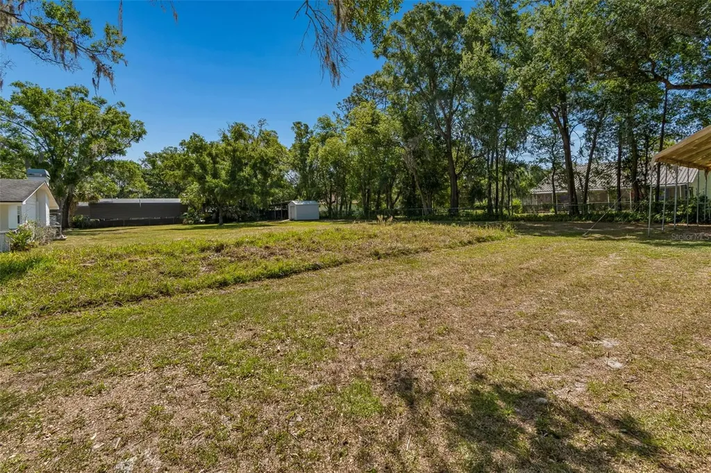 608 Krazy Lane Lutz FL 33548