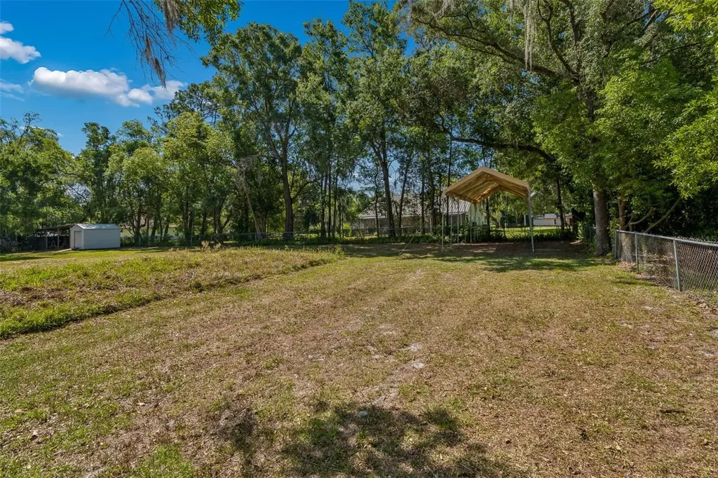 608 Krazy Lane Lutz FL 33548