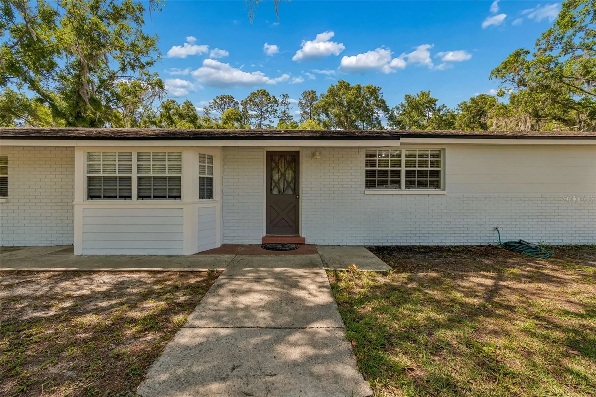 608 Krazy Lane Lutz FL 33548