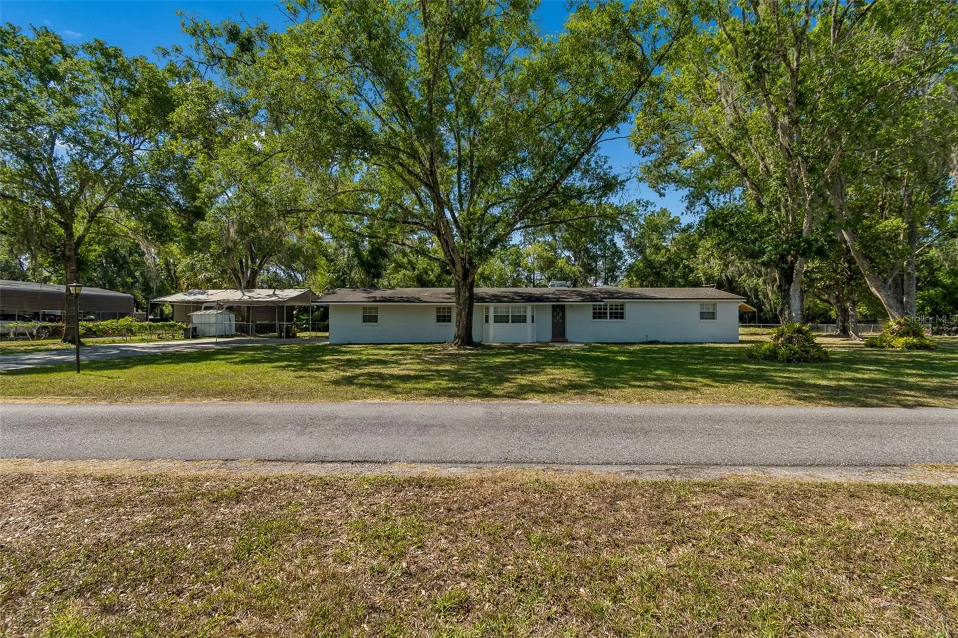 608 Krazy Lane Lutz FL 33548