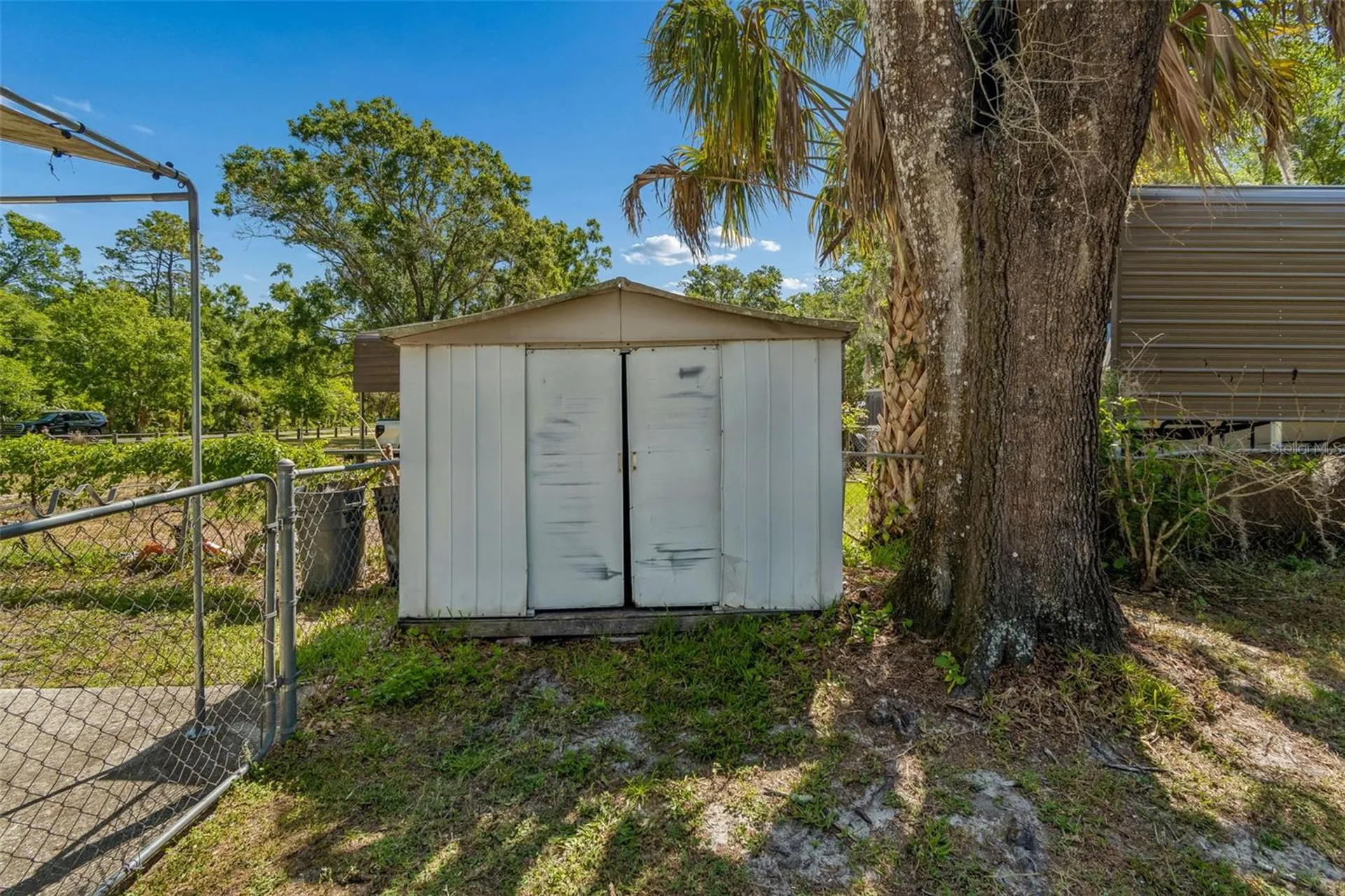 608 Krazy Lane Lutz FL 33548