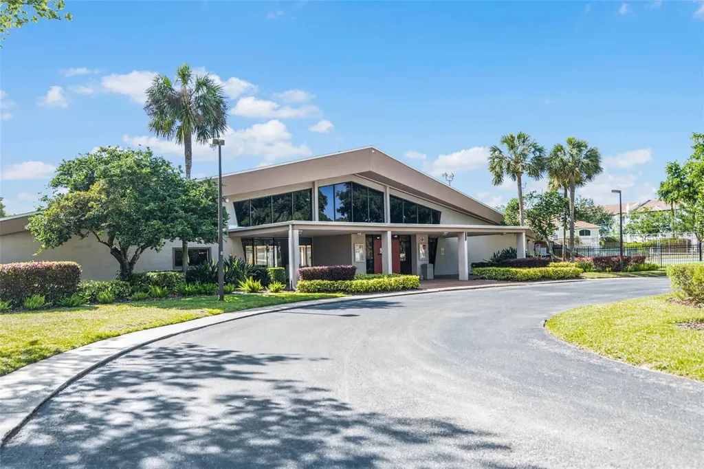 3148 S Semoran Boulevard Orlando FL 32822