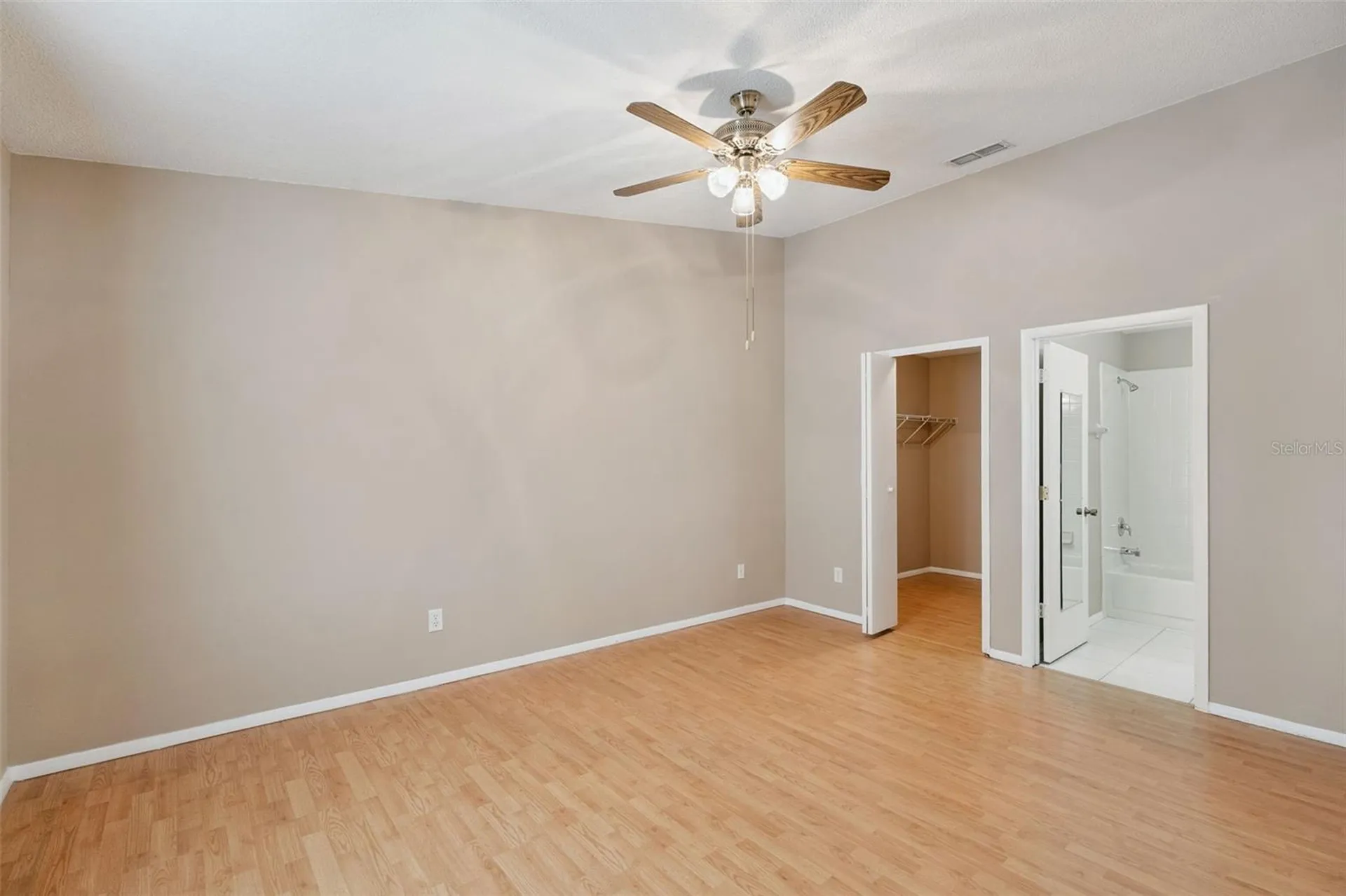 3148 S Semoran Boulevard Orlando FL 32822