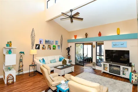 2225 Cypress Court Tavares FL 32778