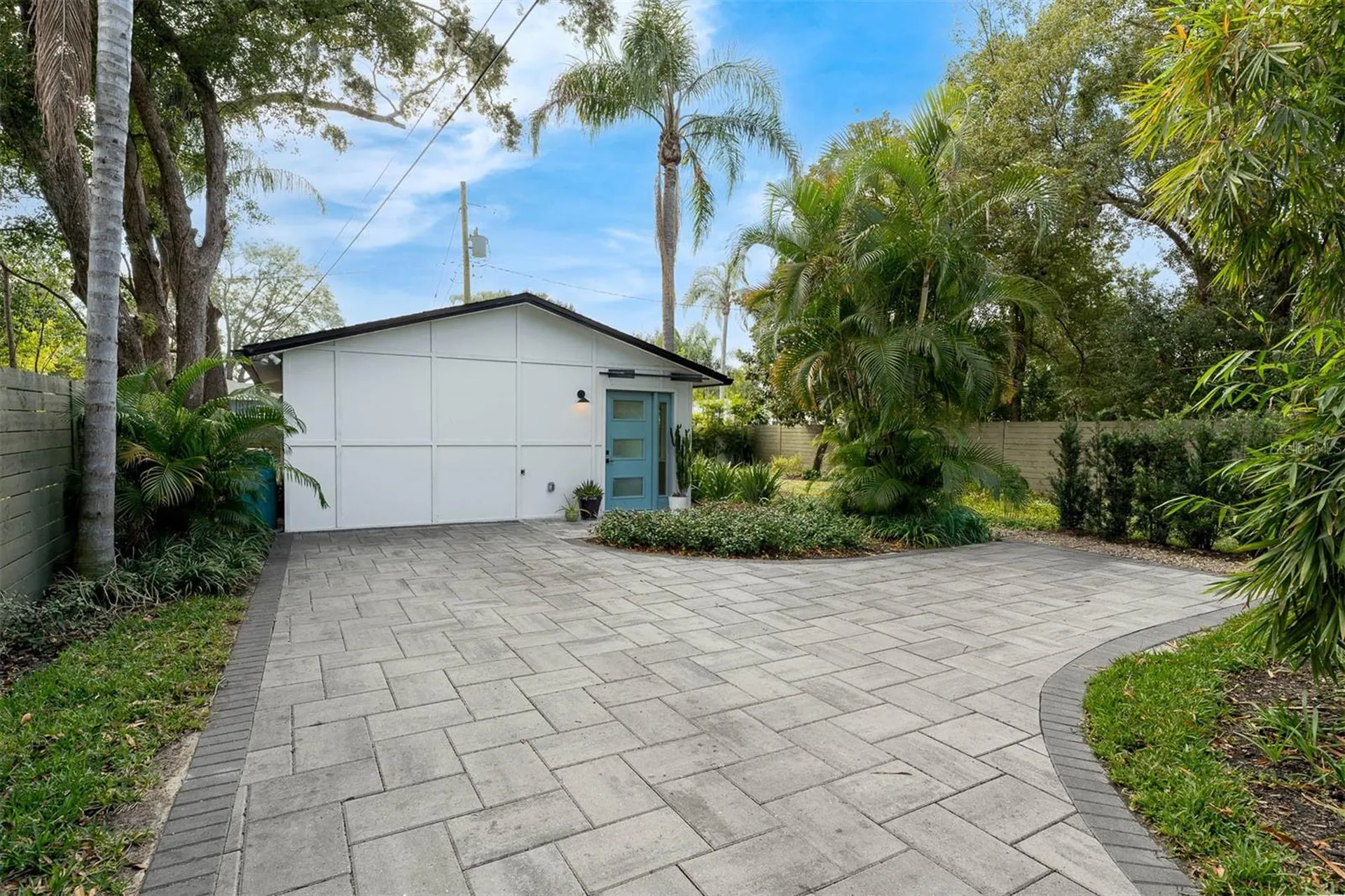228 E Harding #b Street Orlando FL 32806
