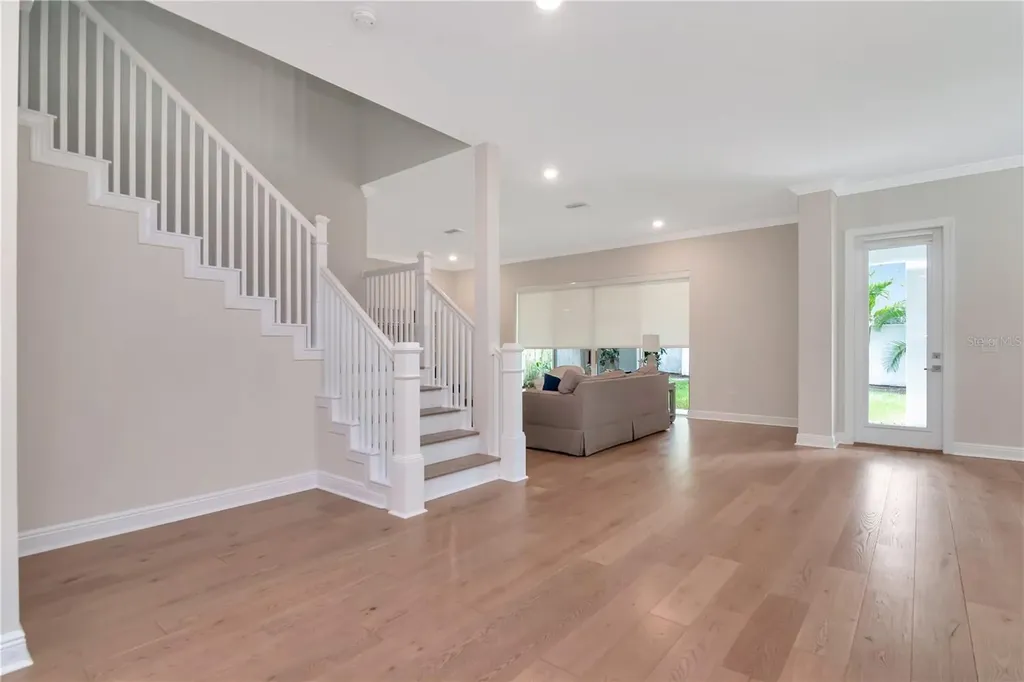 3408 W Hawthorne Road Tampa FL 33611