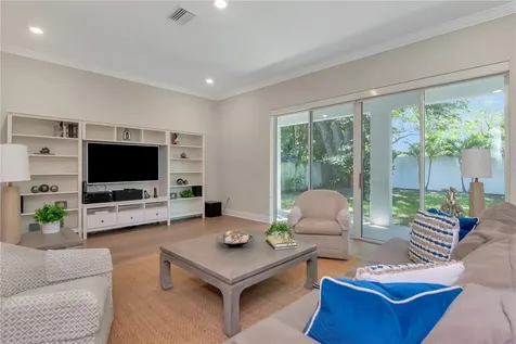 3408 W Hawthorne Road Tampa FL 33611