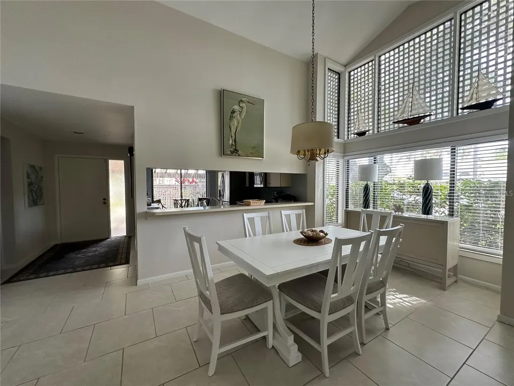 4562 Kingsmere Sarasota FL 34235