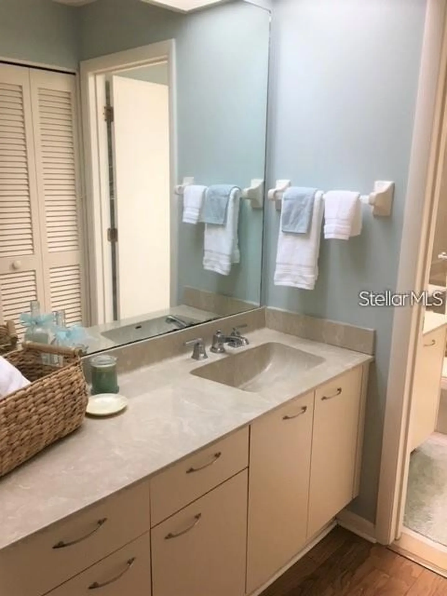 4562 Kingsmere Sarasota FL 34235