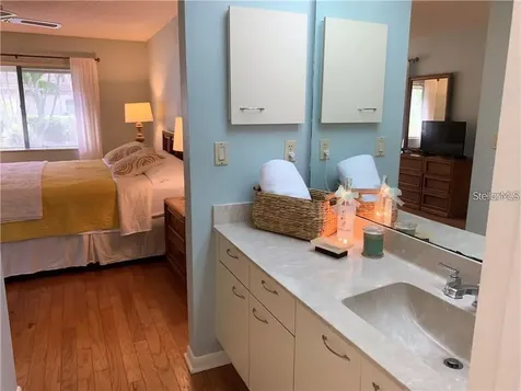 4562 Kingsmere Sarasota FL 34235
