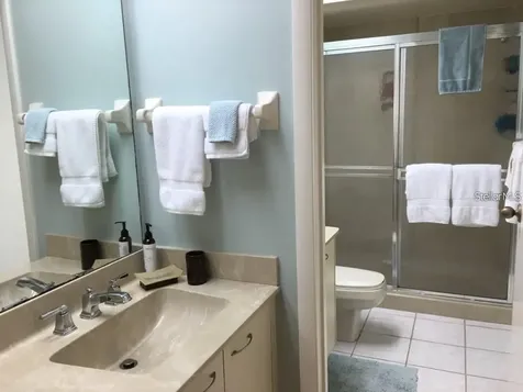 4562 Kingsmere Sarasota FL 34235