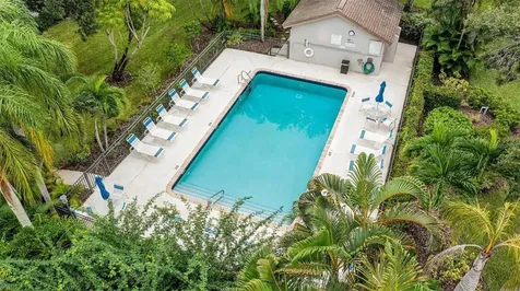 4562 Kingsmere Sarasota FL 34235