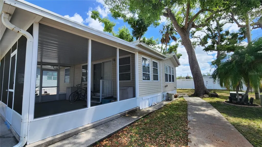 3333 26th Avenue E Bradenton FL 34208