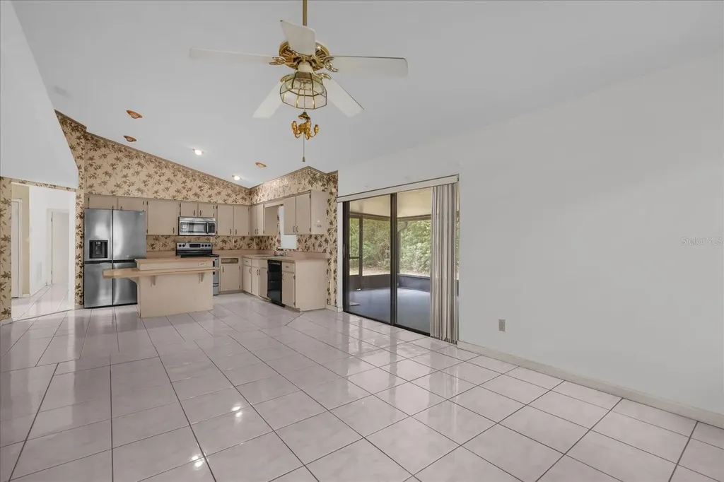 10212 Forget Me Not Court Orlando FL 32825