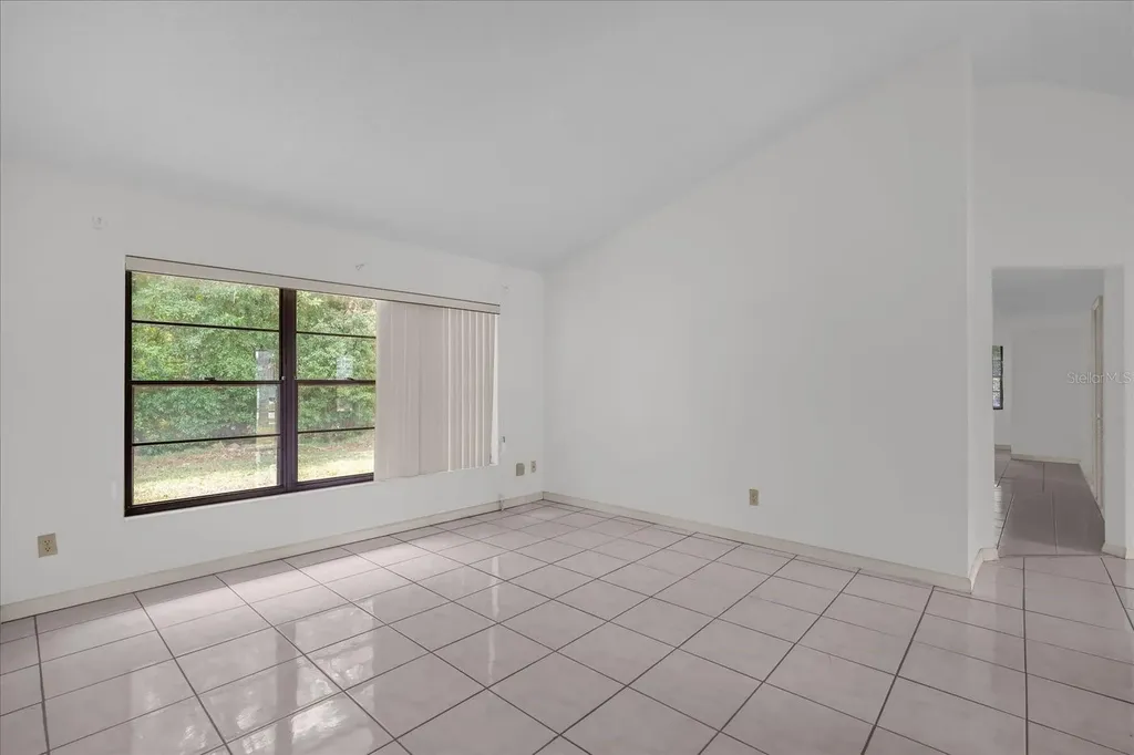 10212 Forget Me Not Court Orlando FL 32825