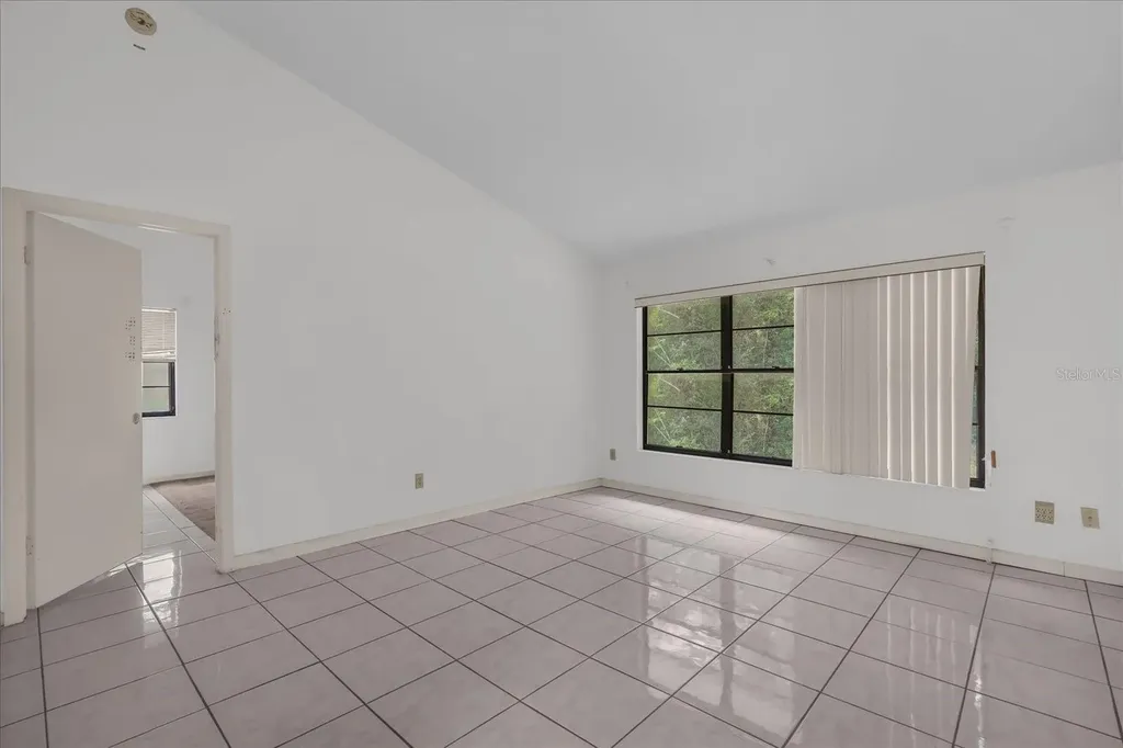 10212 Forget Me Not Court Orlando FL 32825