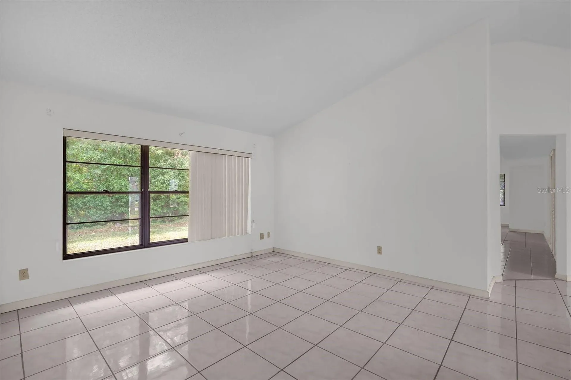10212 Forget Me Not Court Orlando FL 32825