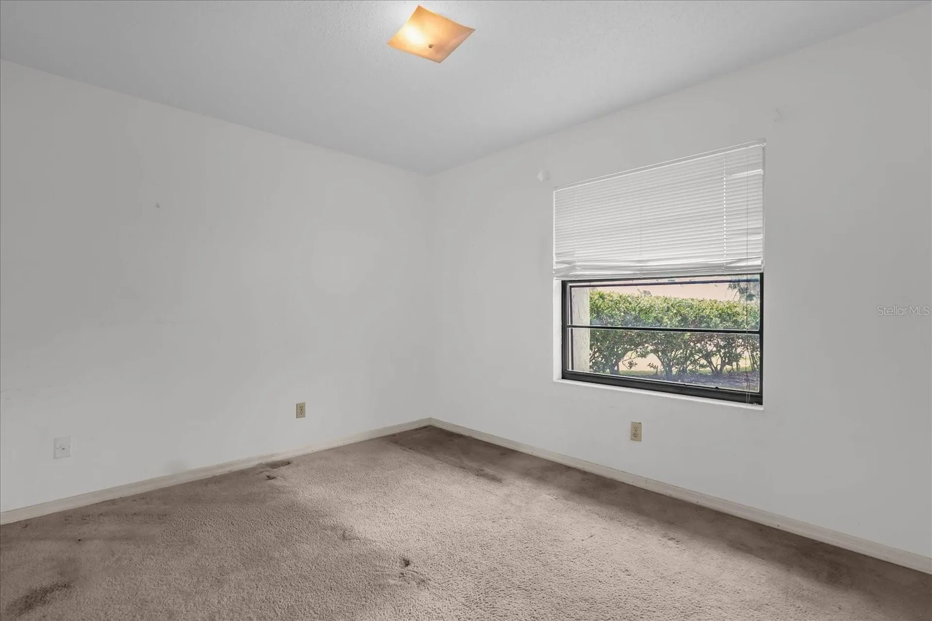 10212 Forget Me Not Court Orlando FL 32825