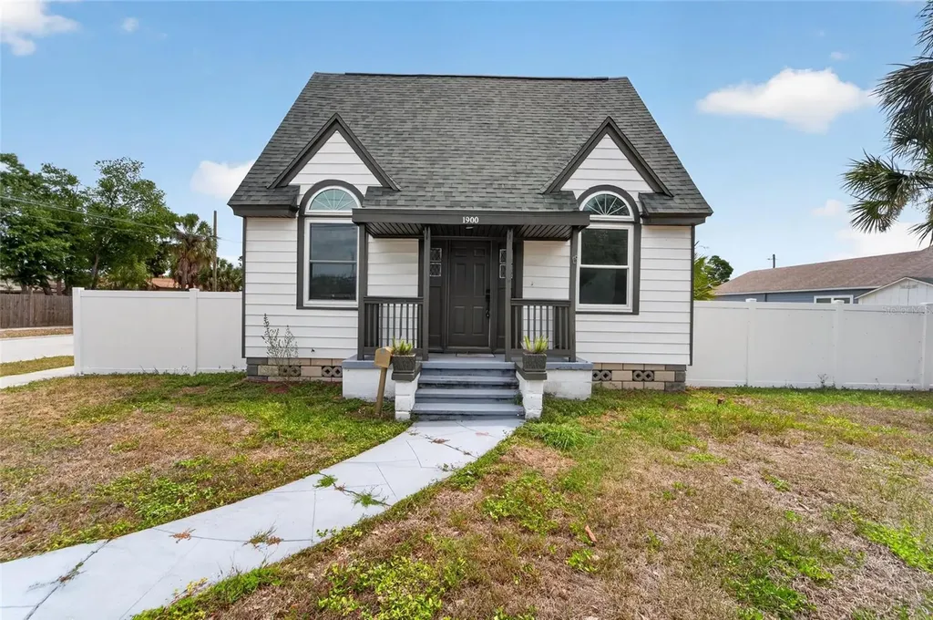 1900 16th Street S St Petersburg FL 33705
