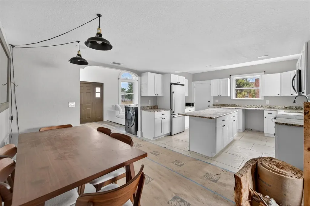 1900 16th Street S St Petersburg FL 33705