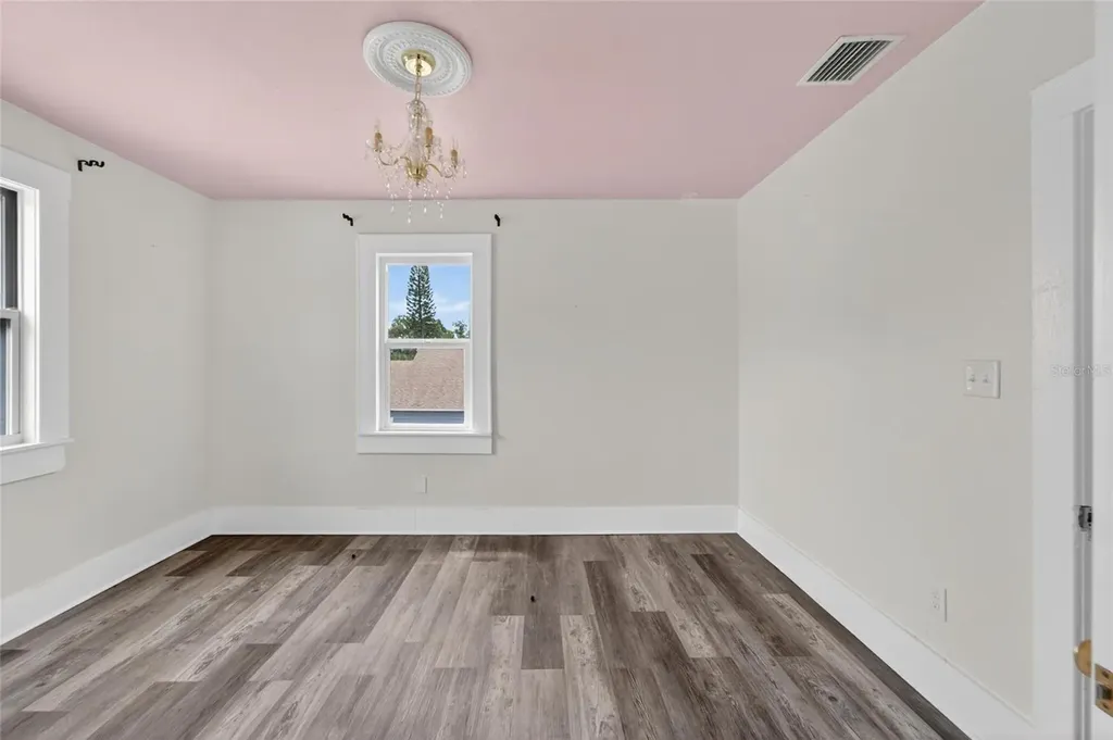 1900 16th Street S St Petersburg FL 33705