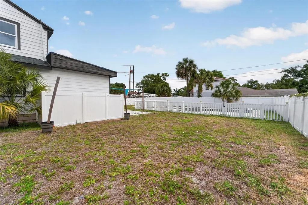 1900 16th Street S St Petersburg FL 33705