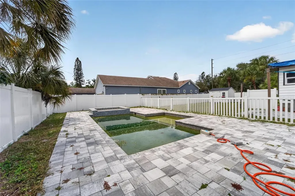 1900 16th Street S St Petersburg FL 33705