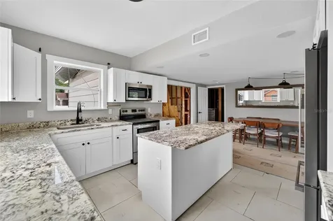 1900 16th Street S St Petersburg FL 33705