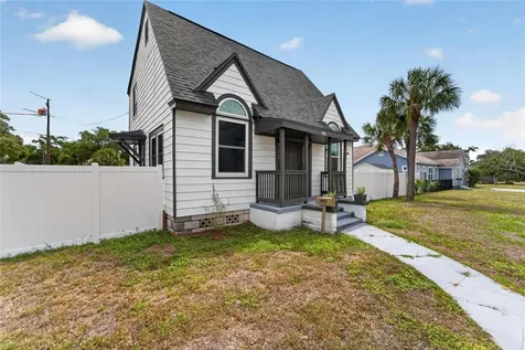 1900 16th Street S St Petersburg FL 33705