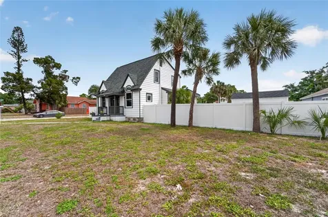 1900 16th Street S St Petersburg FL 33705