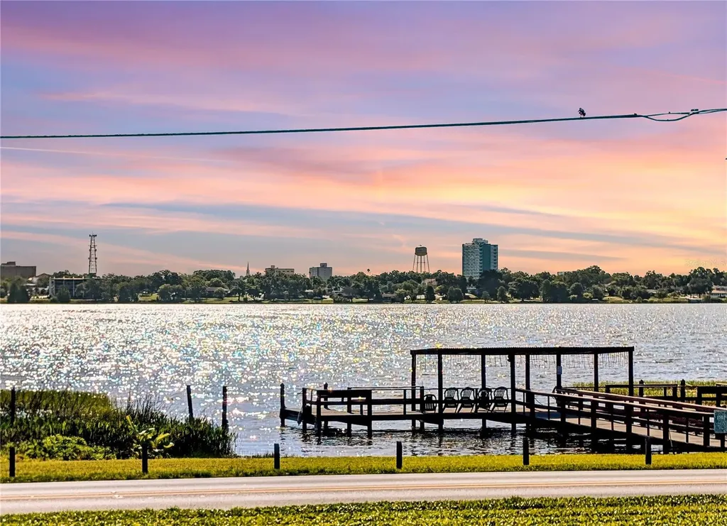 333 Lake Howard Drive NW Winter Haven FL 33880