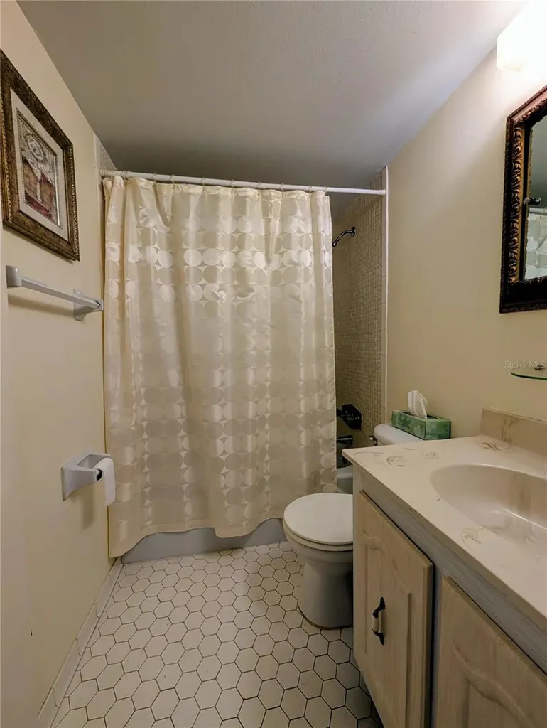 333 Lake Howard Drive NW Winter Haven FL 33880