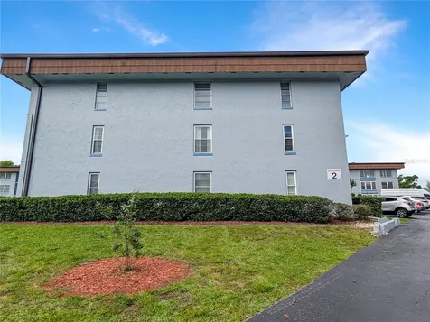 333 Lake Howard Drive NW Winter Haven FL 33880