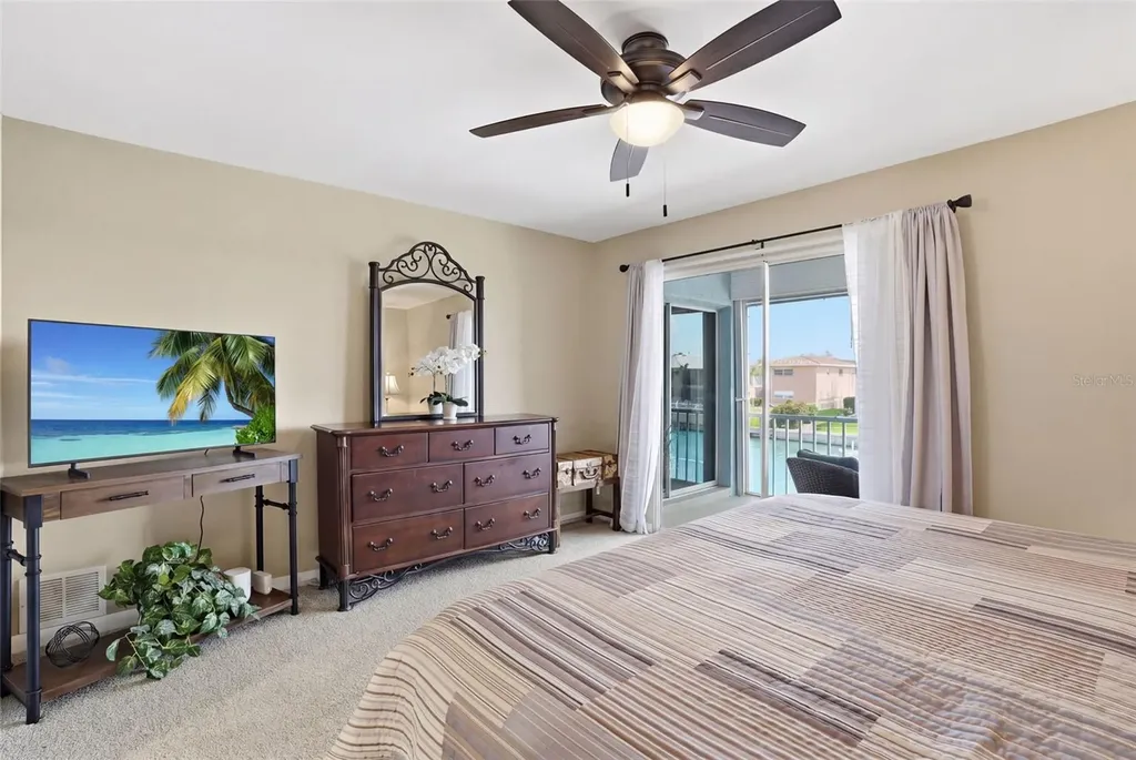 912 SE 46th Street Cape Coral FL 33904
