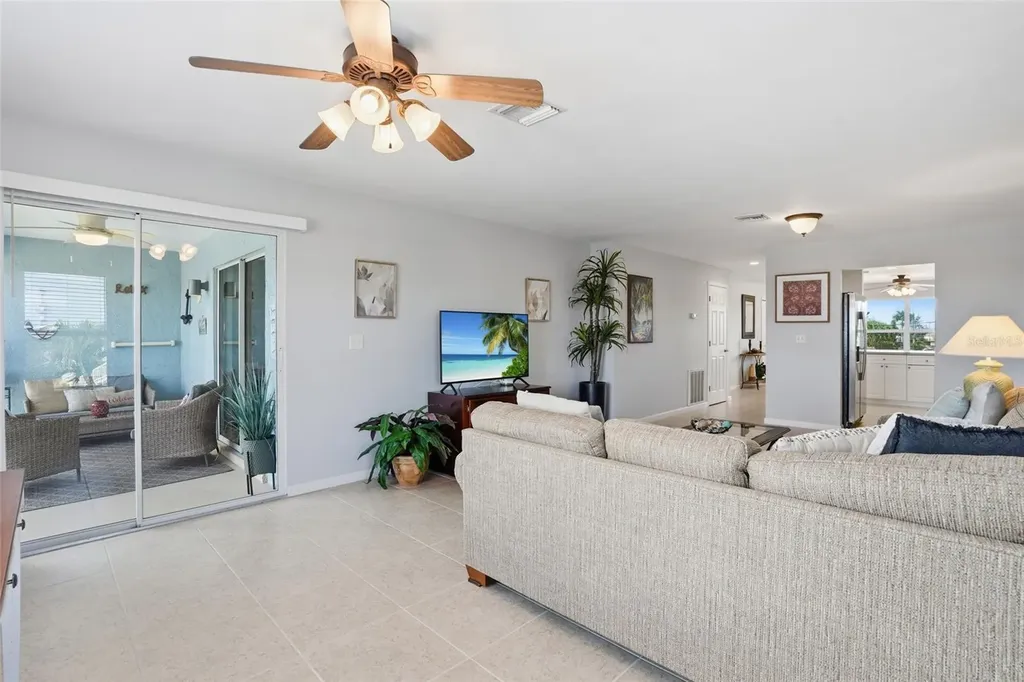 912 SE 46th Street Cape Coral FL 33904