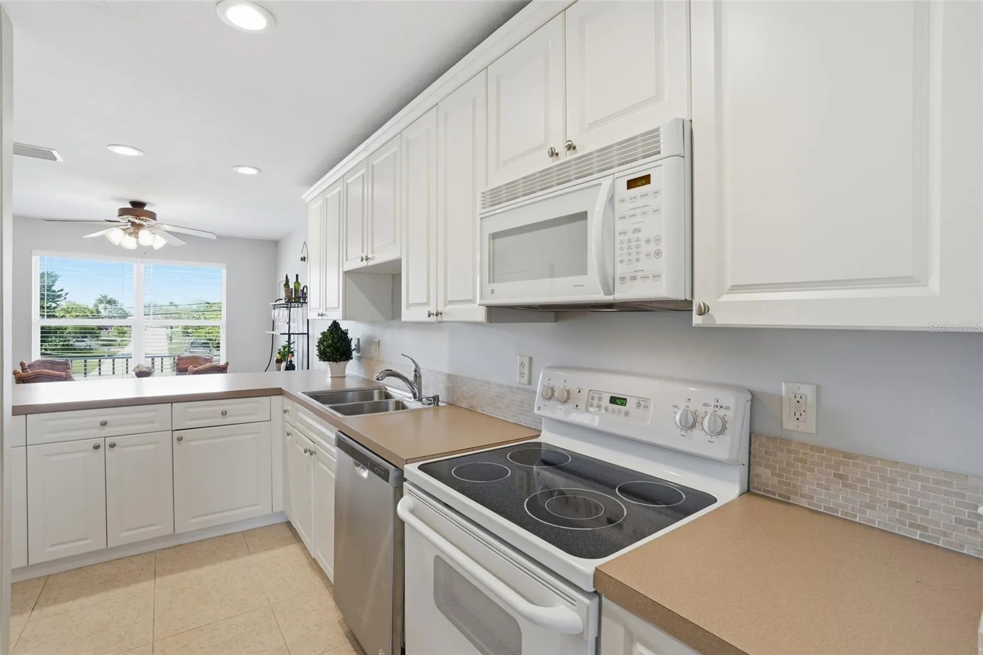 912 SE 46th Street Cape Coral FL 33904