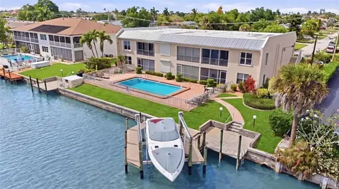 912 SE 46th Street Cape Coral FL 33904