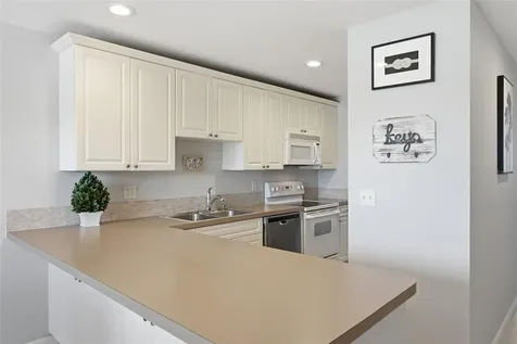 912 SE 46th Street Cape Coral FL 33904