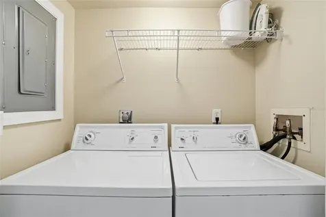 912 SE 46th Street Cape Coral FL 33904