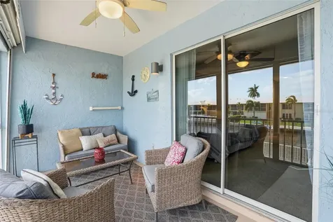 912 SE 46th Street Cape Coral FL 33904