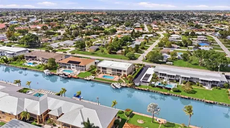 912 SE 46th Street Cape Coral FL 33904