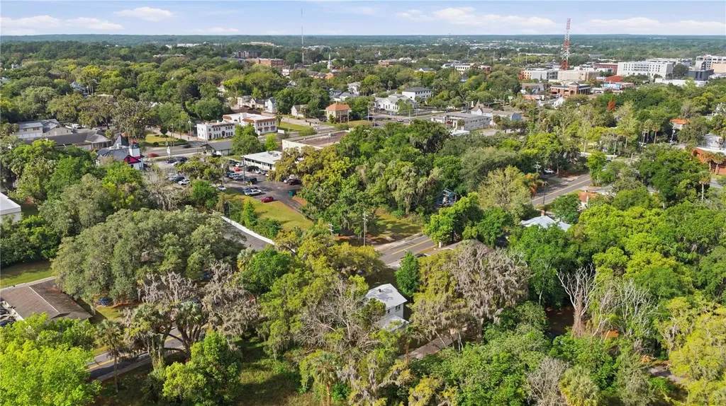 923 NE 2nd Street Ocala FL 34470