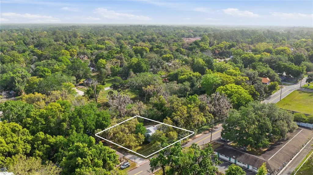 923 NE 2nd Street Ocala FL 34470