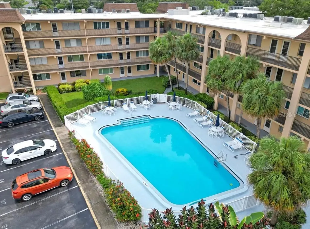 2525 W Bay Drive Belleair Bluffs FL 33770