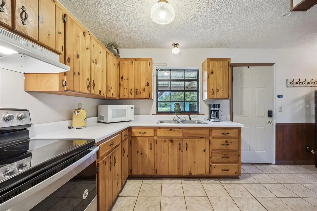 15950 NE 50th Street Williston FL 32696