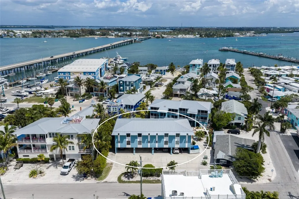 205 Highland Avenue Bradenton Beach FL 34217