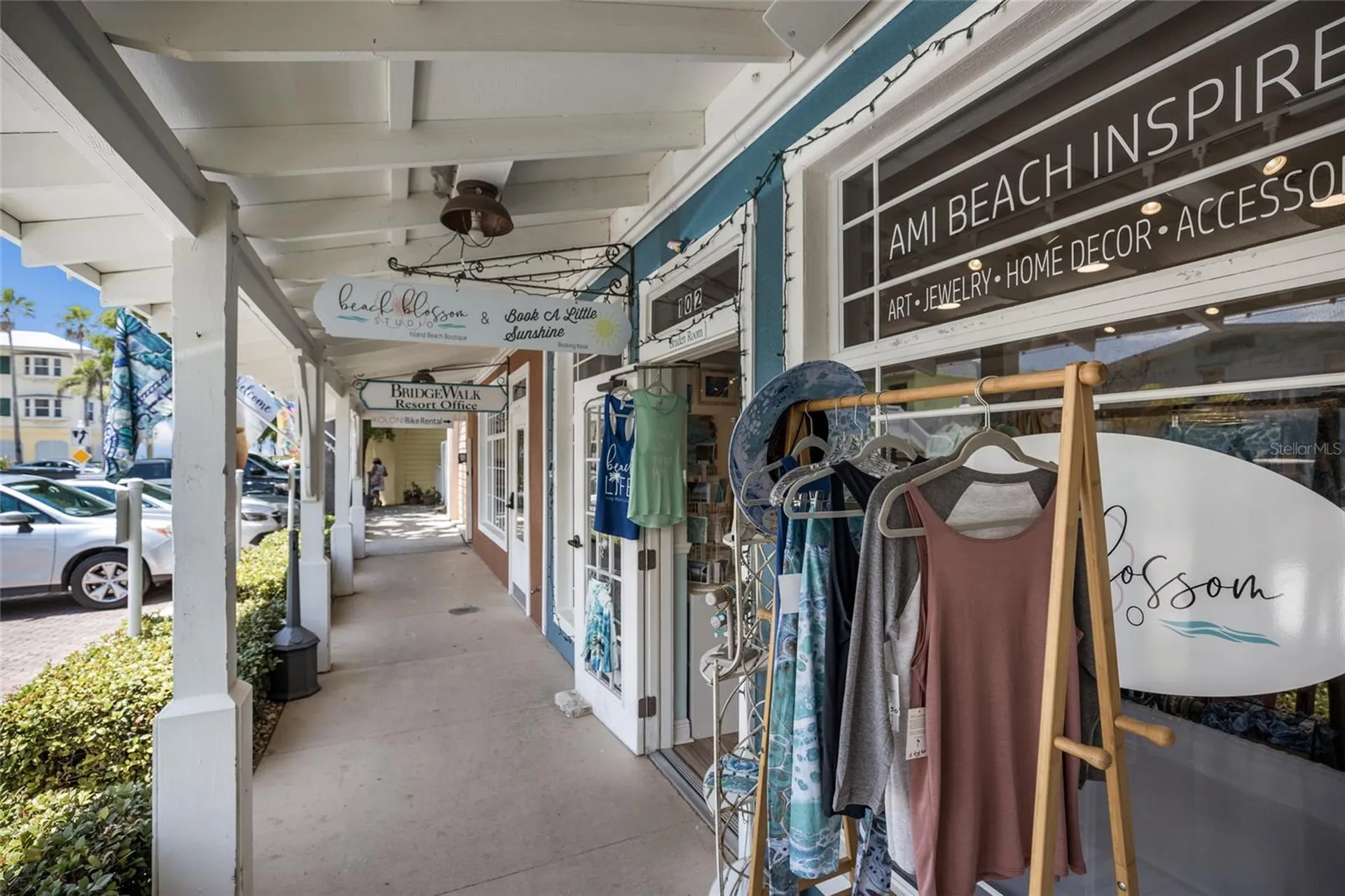 205 Highland Avenue Bradenton Beach FL 34217